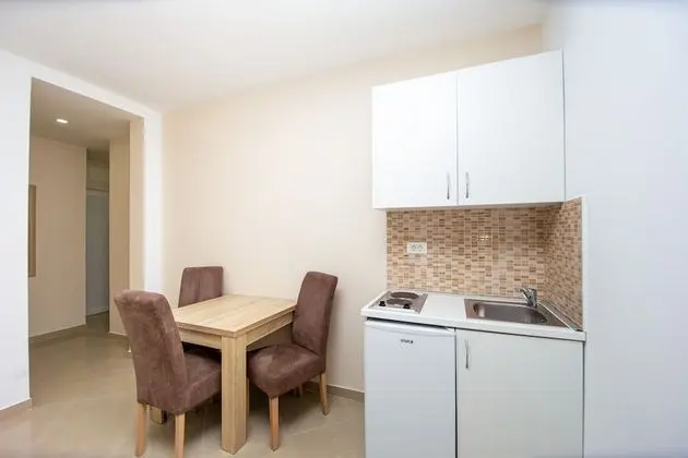 Stüdyo, Balkon, Zemin Kat (2,8,9,18)