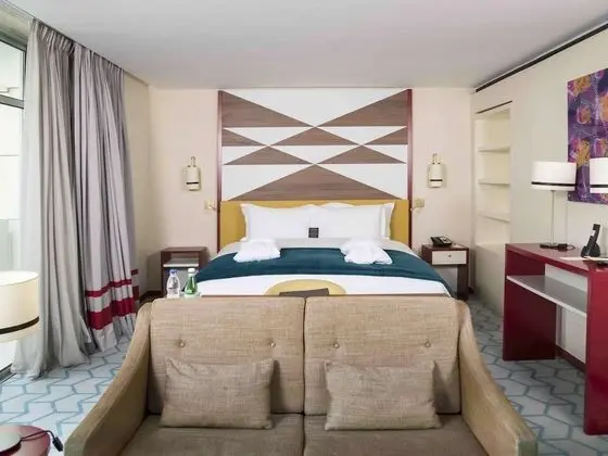 Junior Süit, 1 En Büyük (King) Boy Yatak, Balkon