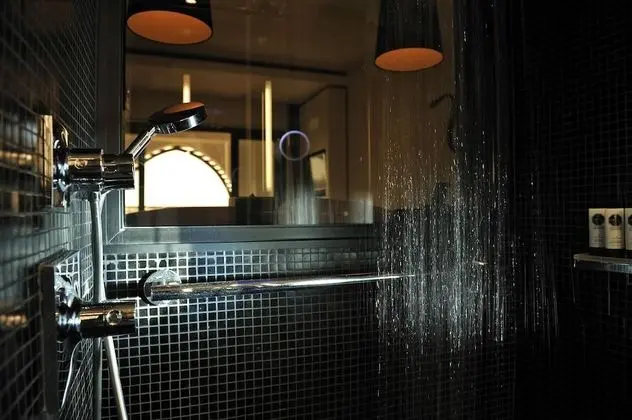 Junior Süit, 1 En Büyük (King) Boy Yatak, Manzaralı