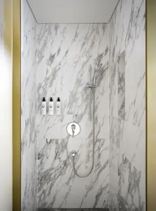 Luxury Oda, 1 En Büyük (King) Boy Yatak, Göl Manzaralı