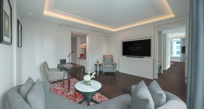 IMPERIAL SUITE, 1 King Size Bed, Living and Dining Room, Study Room, Club Millésime Access