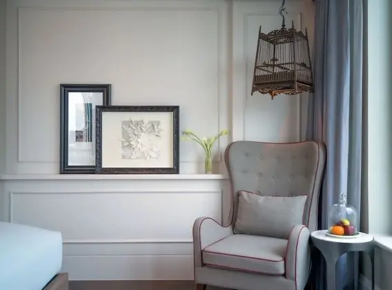 IMPERIAL SUITE, 1 King Size Bed, Living and Dining Room, Study Room, Club Millésime Access