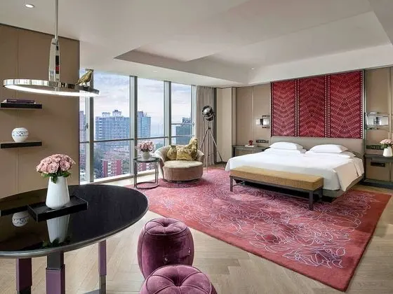 Luxury Oda, 1 En Büyük (King) Boy Yatak