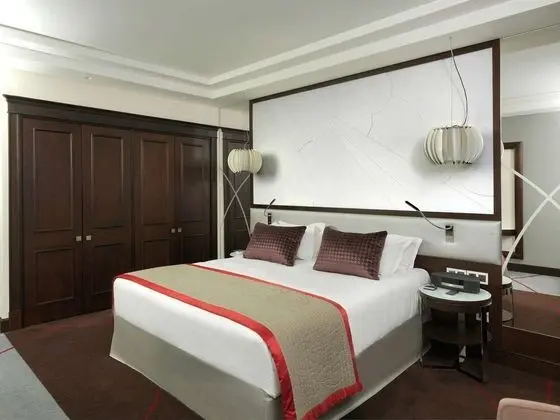 Luxury Oda, 1 En Büyük (King) Boy Yatak