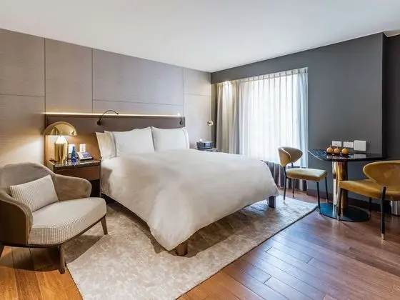 Classic Oda, 1 Büyük (Queen) Boy Yatak