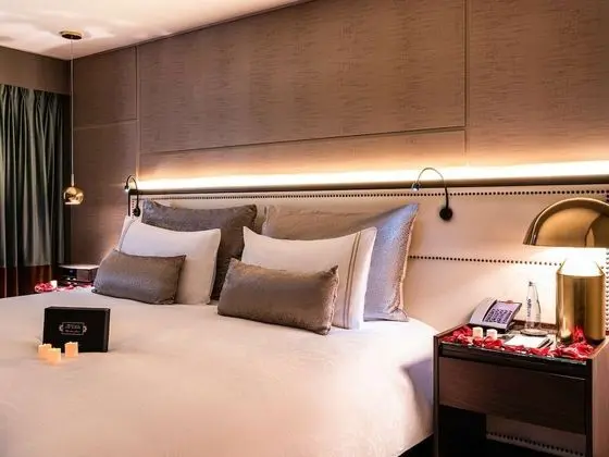 Junior Süit, 1 En Büyük (King) Boy Yatak