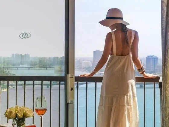 Luxury Oda, 1 En Büyük (King) Boy Yatak, Business Dinlenme Salonu Kullanımı, Manzaralı (Nile View)
