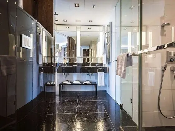 Luxury Oda, 1 En Büyük (King) Boy Yatak