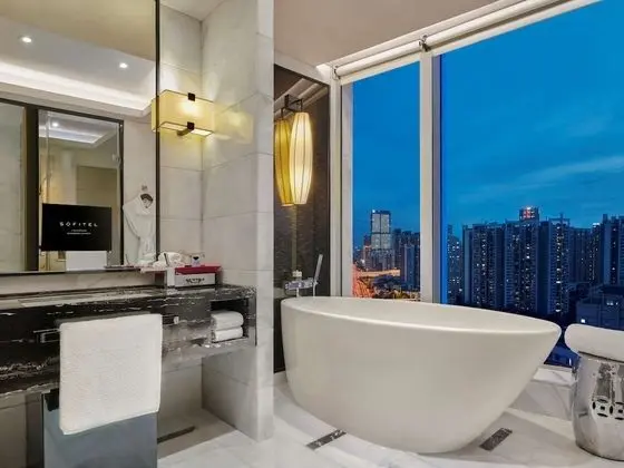 Luxury Oda, 1 En Büyük (King) Boy Yatak