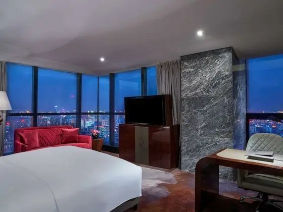 Luxury Oda, 1 En Büyük (King) Boy Yatak, Köşe