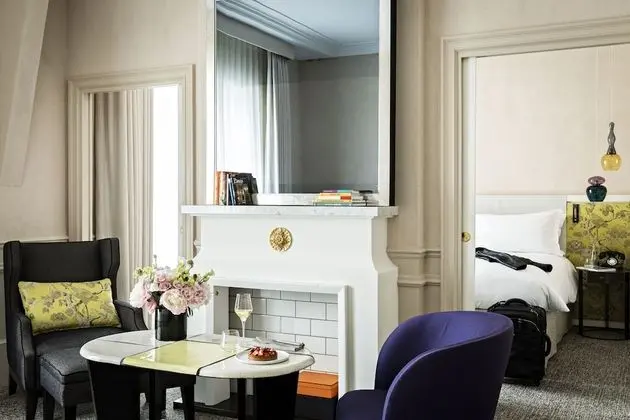 Süit, 1 En Büyük (King) Boy Yatak ve Çekyat (Prestige)