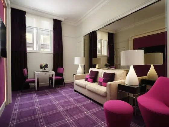 Deluxe Süit, 1 En Büyük (King) Boy Yatak (Separate Living Room with Sofa Bed)