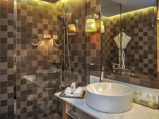 Luxury Oda, 1 En Büyük (King) Boy Yatak, Balkon, Manzaralı