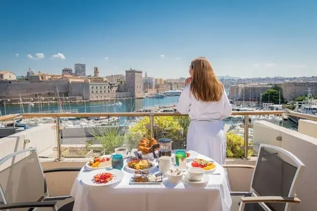 Luxury Oda, 1 Büyük (Queen) Boy Yatak, Teras, Manzaralı (Fitness and Sofitel Spa)
