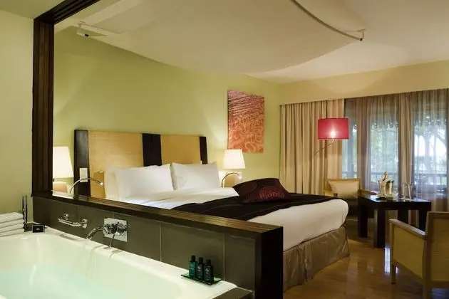 Luxury İki Ayrı Yataklı Oda, 1 En Büyük (King) Boy Yatak, Balkon, Manzaralı