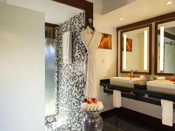 Superior Bungalov, 1 En Büyük (King) Boy Yatak, Deniz Üstü
