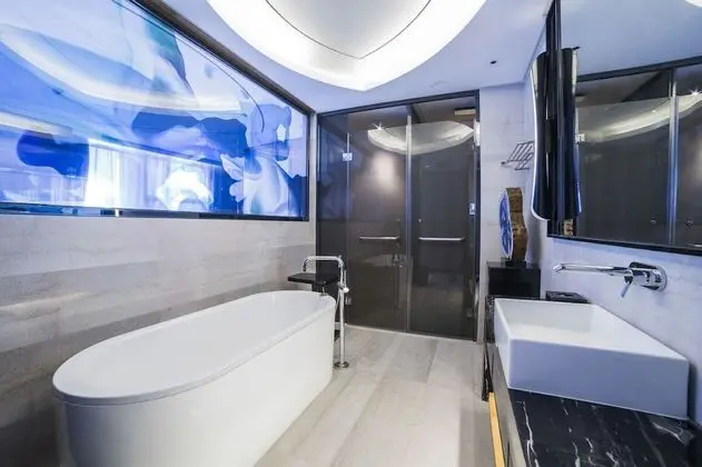Superior Oda, 1 En Büyük (King) Boy Yatak, Business Dinlenme Salonu Kullanımı, Şehir Manzaralı