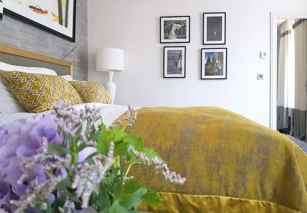 Premium Oda, 1 En Büyük (King) Boy Yatak (Luxury)