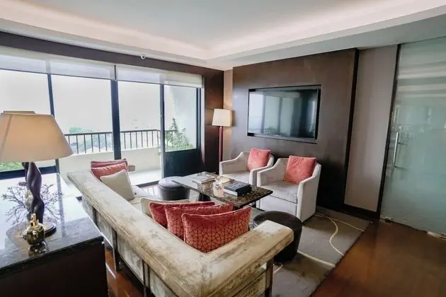 Luxury Oda, 1 En Büyük (King) Boy Yatak, Havuz Manzaralı