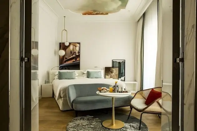 Premium Oda (Luxury with Juliet Balcony)