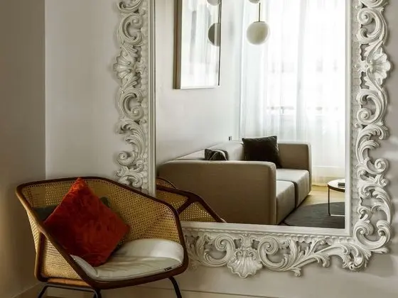 Premium Oda (Luxury with Juliet Balcony)