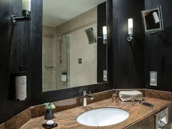 Superior Oda, 1 Büyük (Queen) Boy Yatak, Balkon, Bahçe Manzaralı