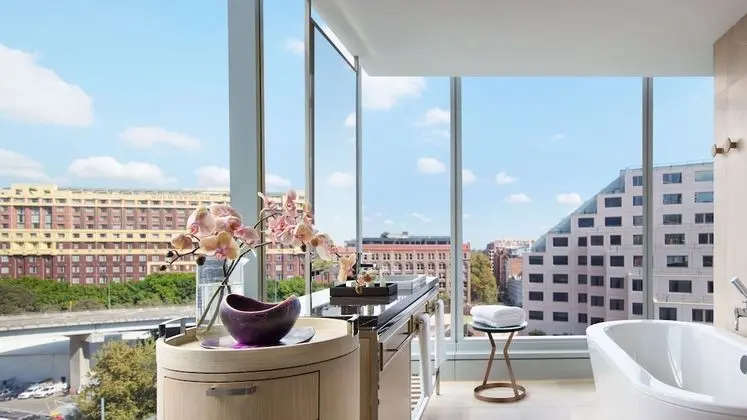 Luxury Oda, 1 En Büyük (King) Boy Yatak, Köşe