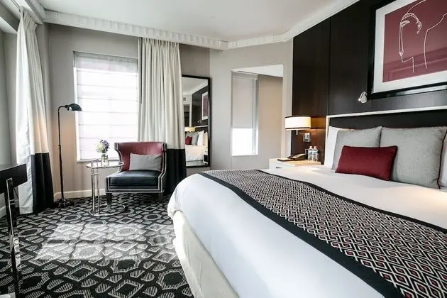 Luxury Oda, 1 En Büyük (King) Boy Yatak, Köşe