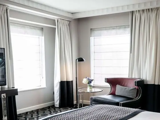 Luxury Oda, 1 En Büyük (King) Boy Yatak, Köşe