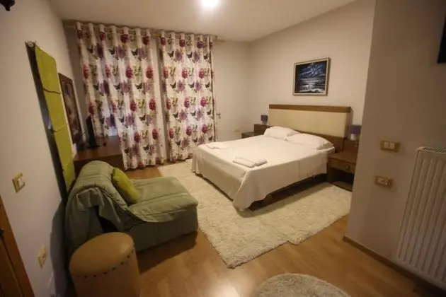 Tek Büyük Yataklı Oda