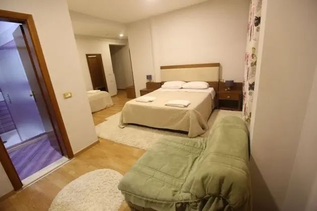 Tek Büyük Yataklı Oda