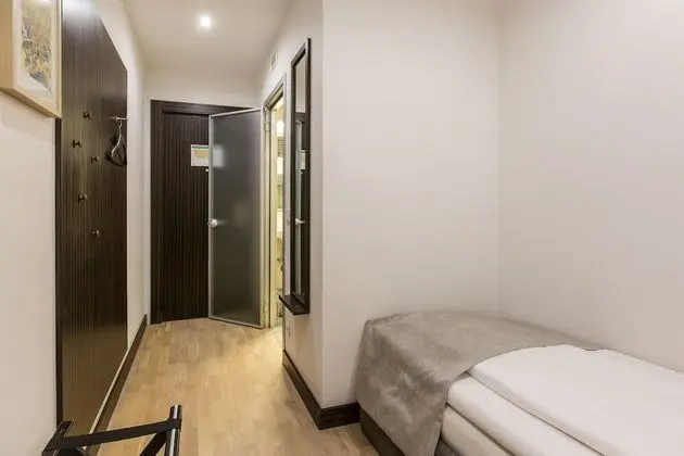 Tek Kişilik Oda, Penceresiz