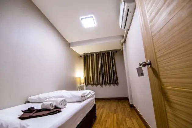 Single Room with Shared Bathroom