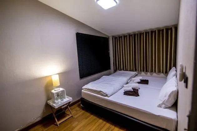 Twin Room with Shared Bathroom