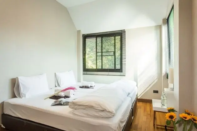 Twin Room with Shared Bathroom