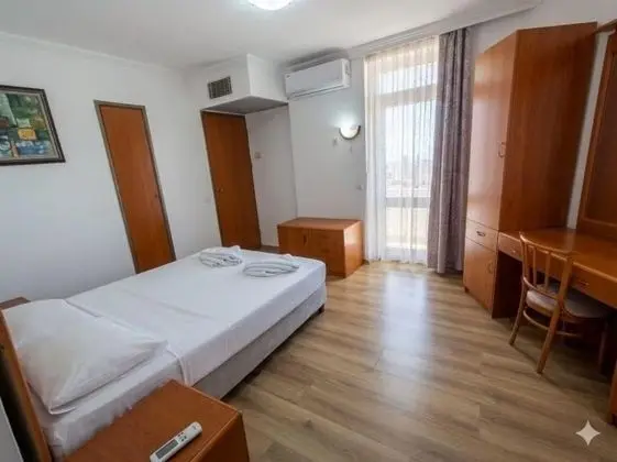 Standard Aile Odası
