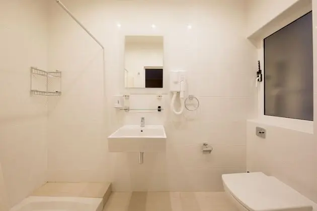 Standard Oda, 1 Çift Kişilik Yatak