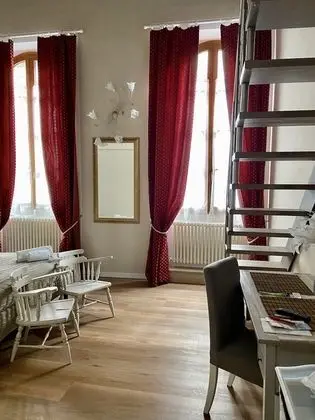 Deluxe Büyük Yataklı Tek Kişilik Oda