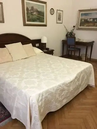 Economy Tek Büyük veya İki Ayrı Yataklı Oda, 1 Çift Kişilik veya 2 Tek Kişilik Yatak, Banyolu/Duşlu