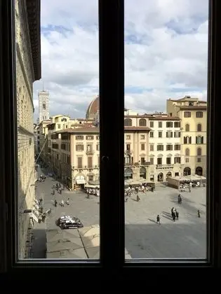 Romantic Süit, 1 Çift Kişilik veya 2 Tek Kişilik Yatak, Banyolu/Duşlu, Şehir Manzaralı