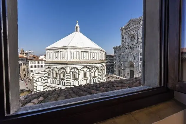 Üç Kişilik Oda (Duomo View)