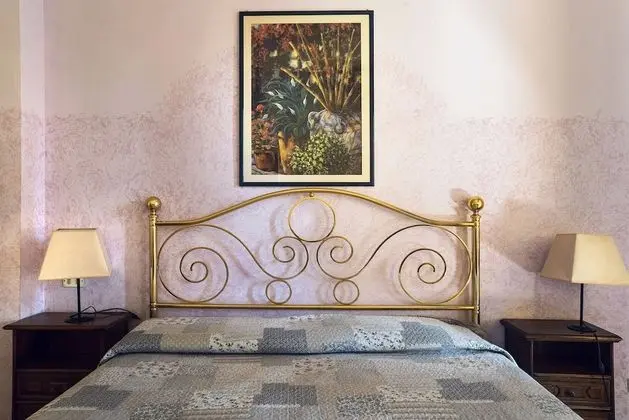 Basic Tek Büyük Yataklı Oda