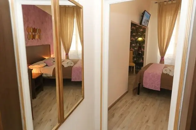 City Tek Büyük veya İki Ayrı Yataklı Oda