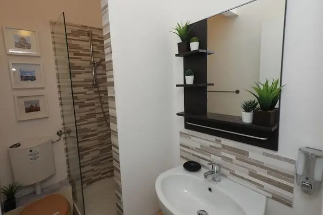 City Tek Büyük veya İki Ayrı Yataklı Oda