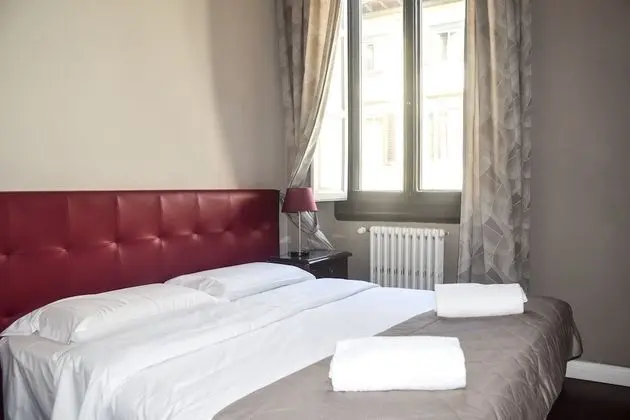 Tek Büyük veya İki Ayrı Yataklı Oda, Banyolu/Duşlu