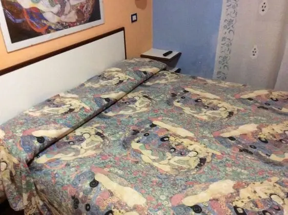 Dört Kişilik Oda, Sigara İçilmez