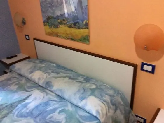 Üç Kişilik Oda