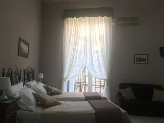 Standard Tek Büyük veya İki Ayrı Yataklı Oda