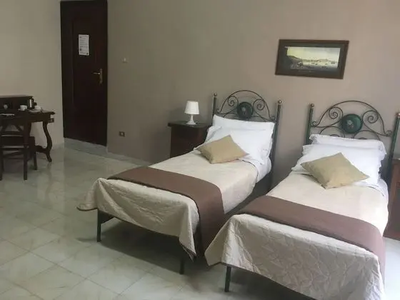 Standard Tek Büyük veya İki Ayrı Yataklı Oda