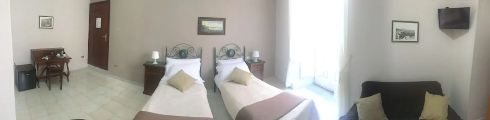 Standard Tek Büyük veya İki Ayrı Yataklı Oda